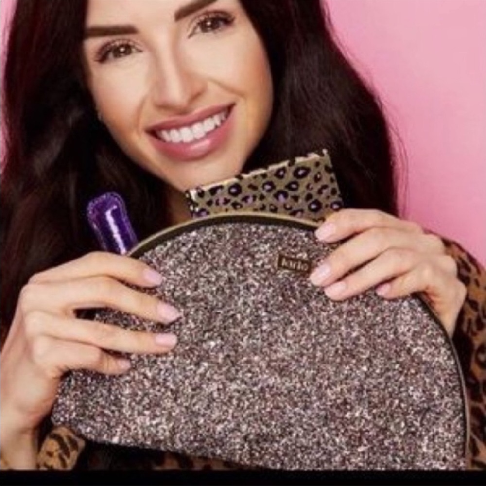 🌜TARTE Half-moon Glittery Cosmetic Bag NEW 🌛 - Picture 2 of 4